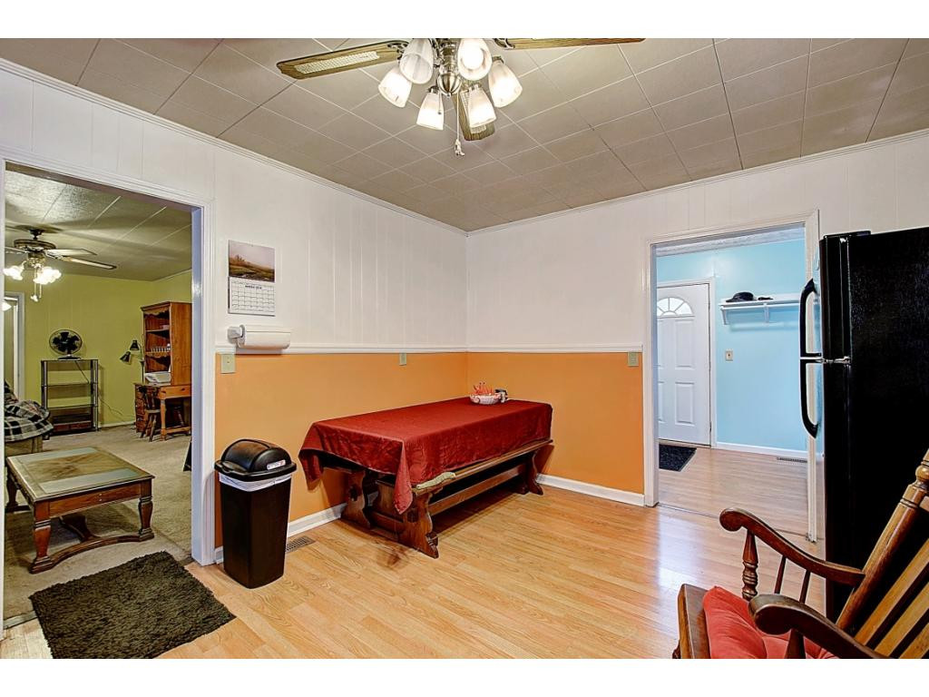 1513 Siam Road Elizabethton, TN 37643 - Photo 9 of 20 Photo 9