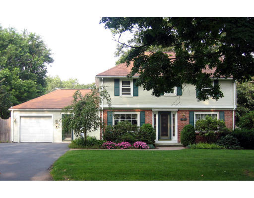128 Dayton Street Springfield, MA 01118 - Photo 1 of 10 Gallery Image 1