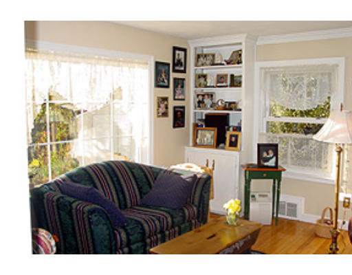 128 Dayton Street Springfield, MA 01118 - Photo 6 of 10 Gallery Image 6
