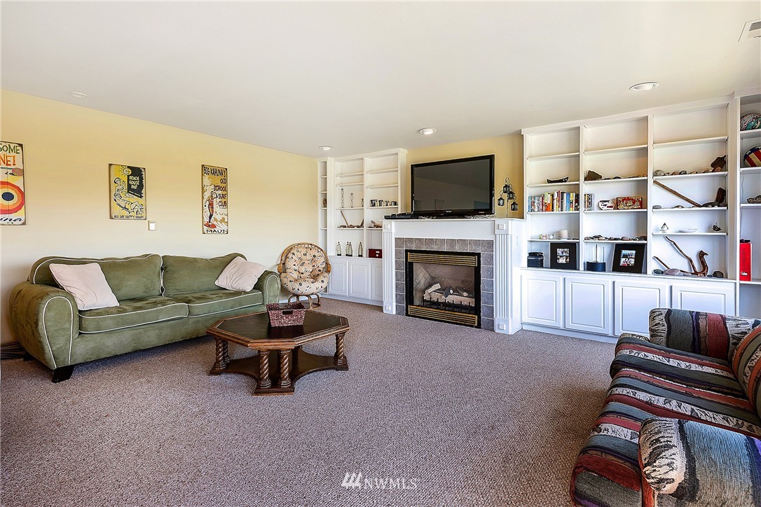 8200 Cowichan Road Blaine, WA 98230 - Photo 2 of 25 Gallery Image 2