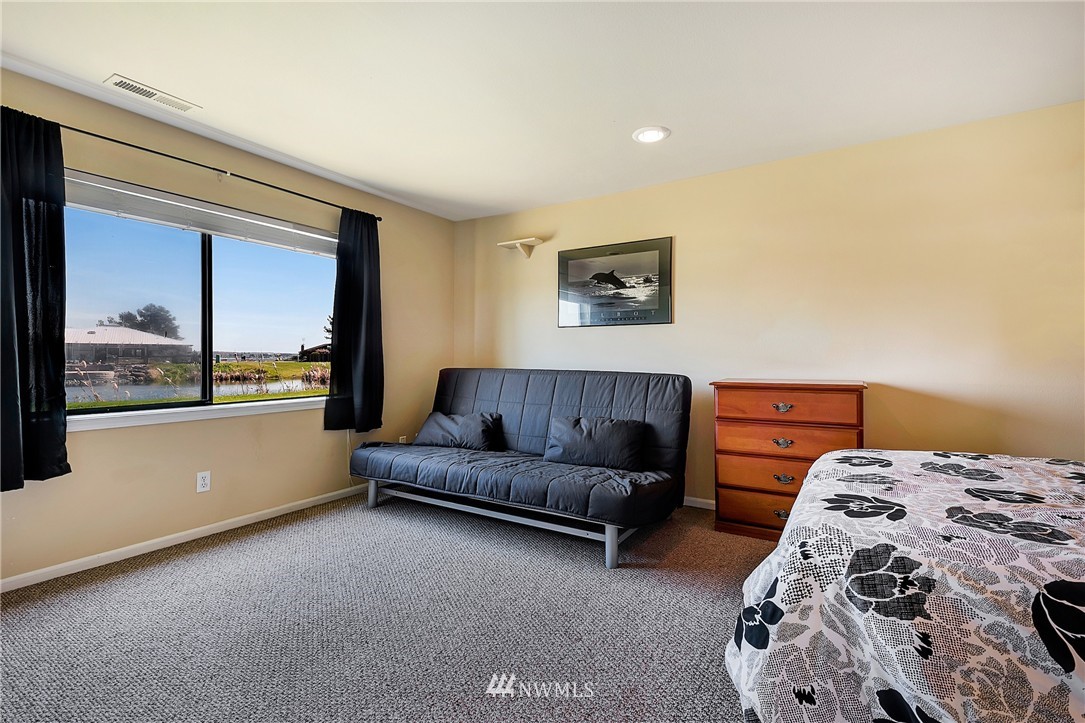 8200 Cowichan Road Blaine, WA 98230 - Photo 12 of 25 Gallery Image 12