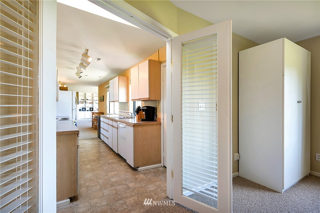 8200 Cowichan Road Blaine, WA 98230 - Photo 13 of 25 Gallery Image 13