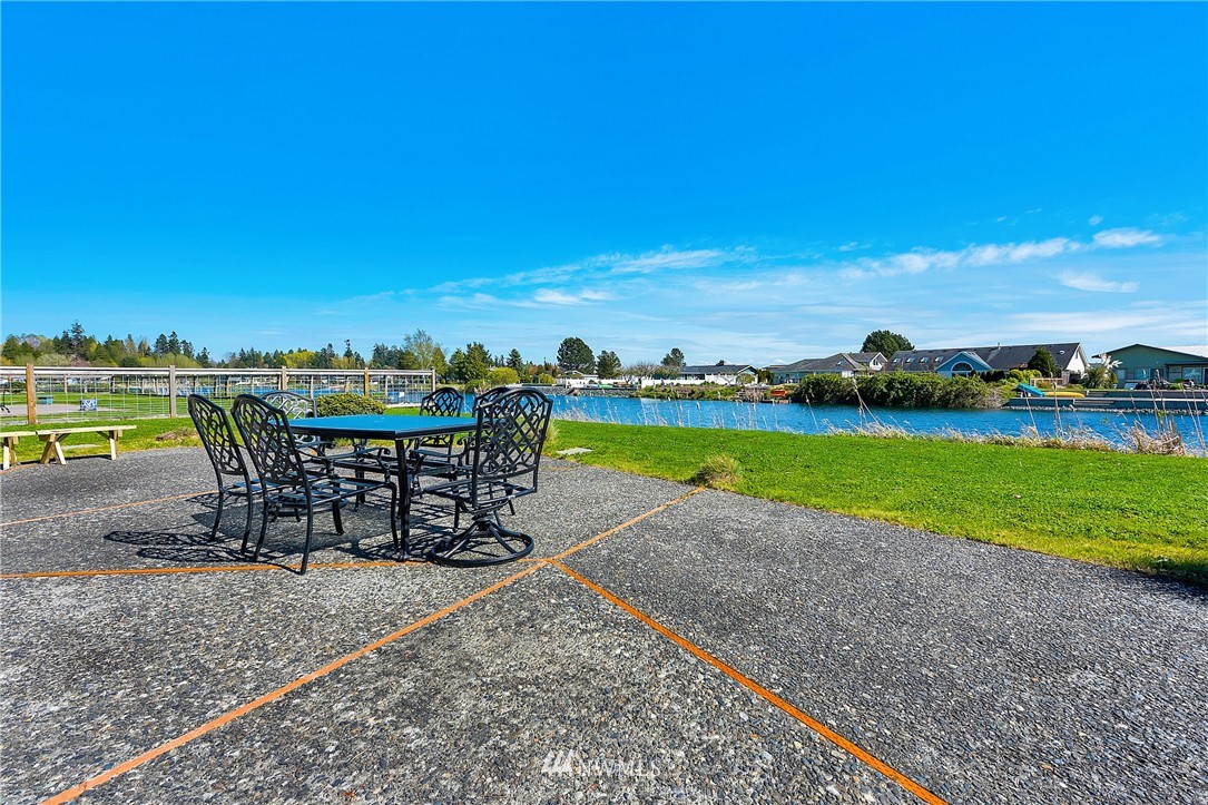 8200 Cowichan Road Blaine, WA 98230 - Photo 21 of 25 Gallery Image 21