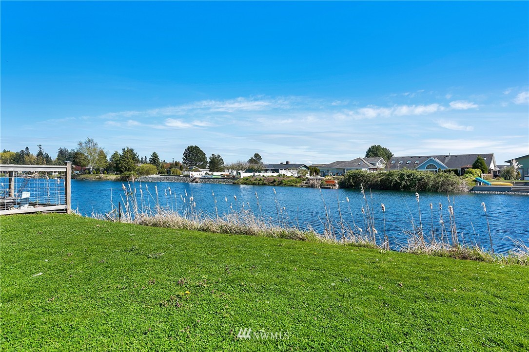 8200 Cowichan Road Blaine, WA 98230 - Photo 23 of 25 Gallery Image 23