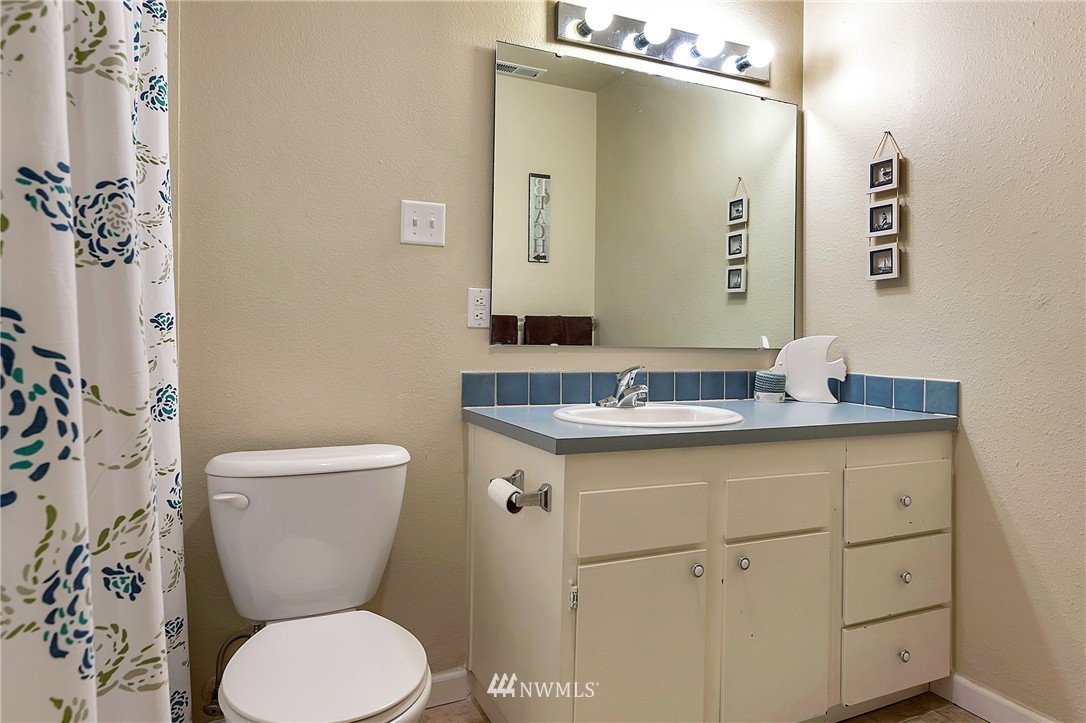 8200 Cowichan Road Blaine, WA 98230 - Photo 9 of 25 Gallery Image 9
