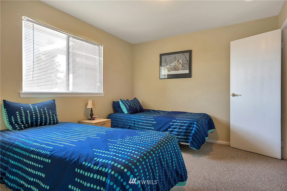 8200 Cowichan Road Blaine, WA 98230 - Photo 10 of 25 Gallery Image 10
