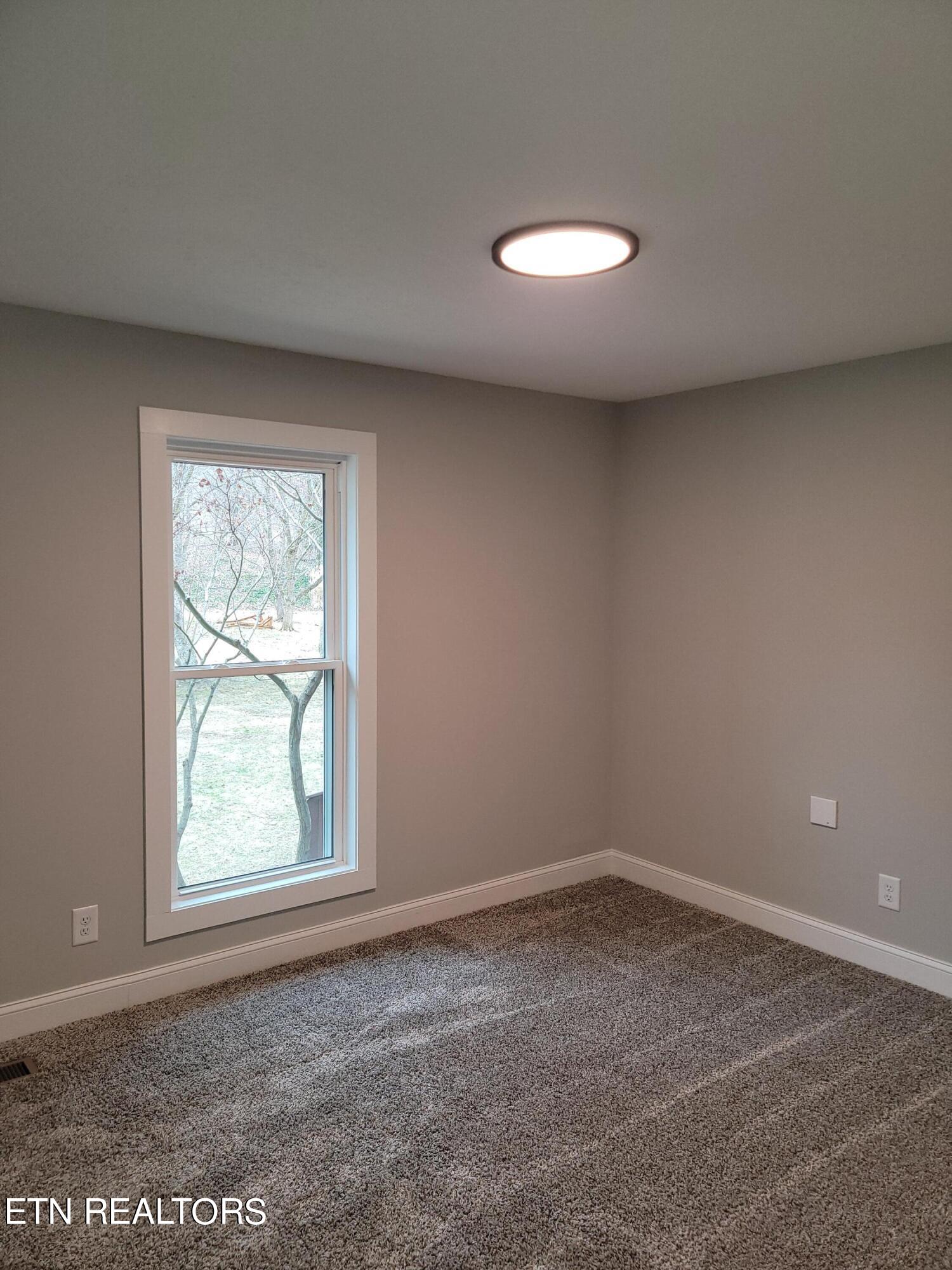 7917 Blueberry Road Powell, TN 37849 - Photo 8 of 18 20240222_162751