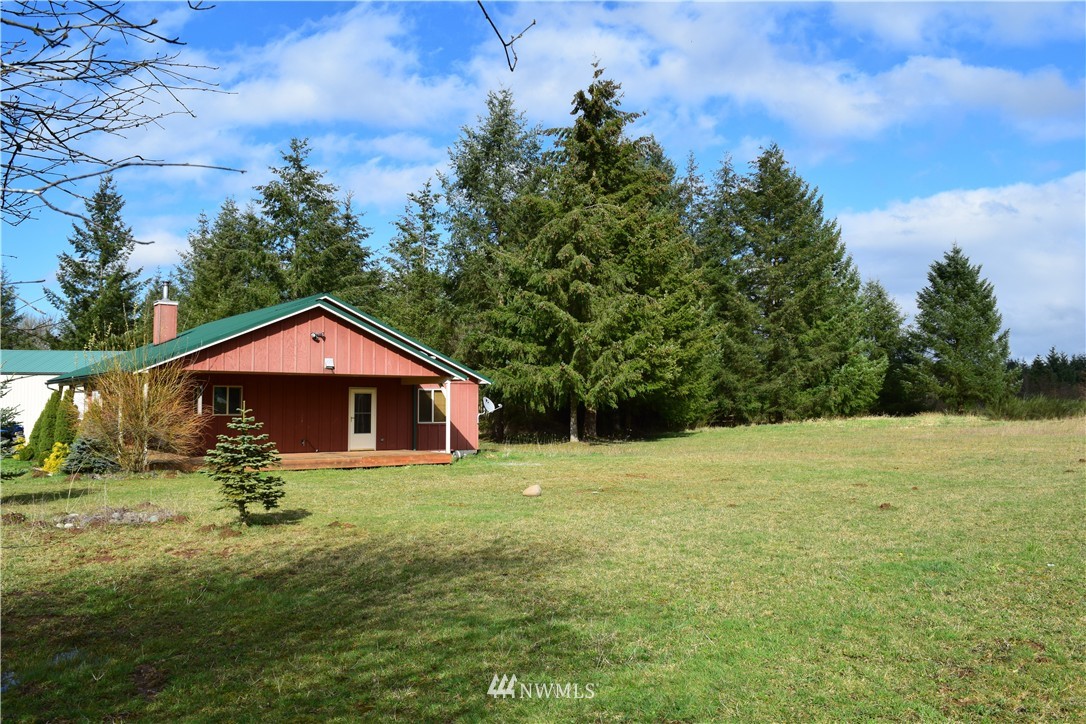 676 North Military Road Winlock, WA 98596 - Photo 2 of 22