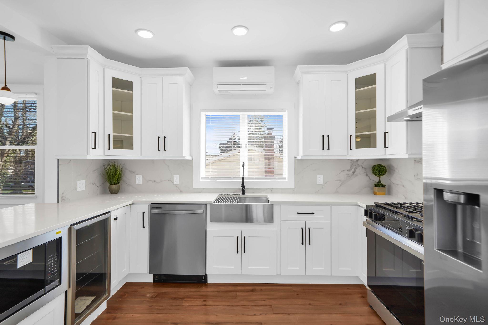 159 Rosewood Road Kings Park, NY 11754 - Photo 12 of 49