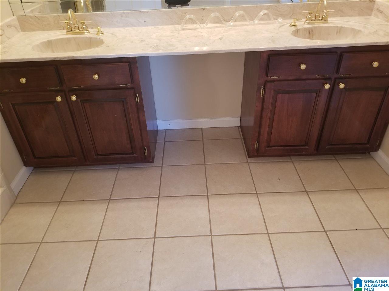 720 Carl Raines Lake Road Birmingham, AL 35244 - Photo 14 of 27