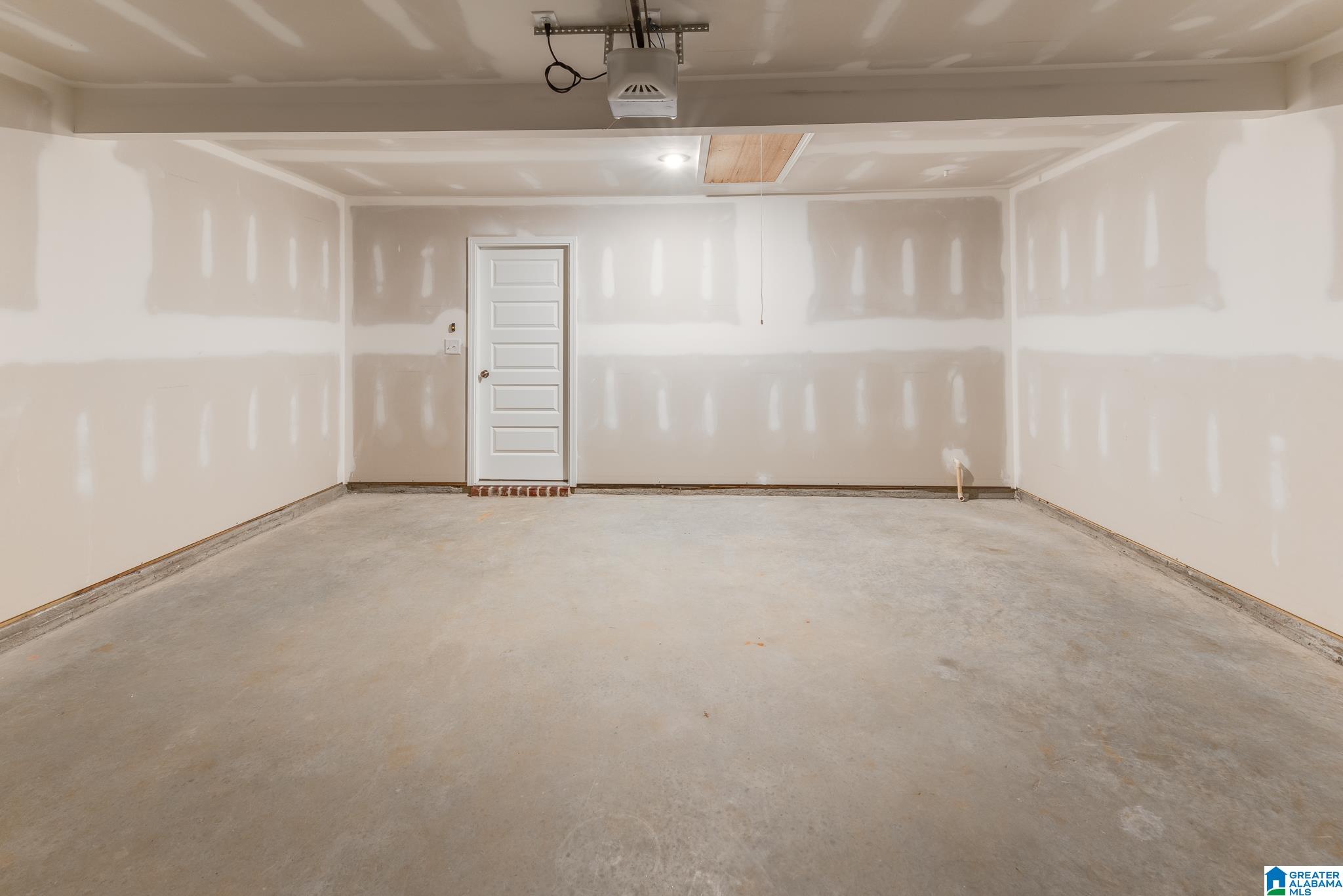 120 Trophy Loop Lincoln, AL 35096 - Photo 31 of 34