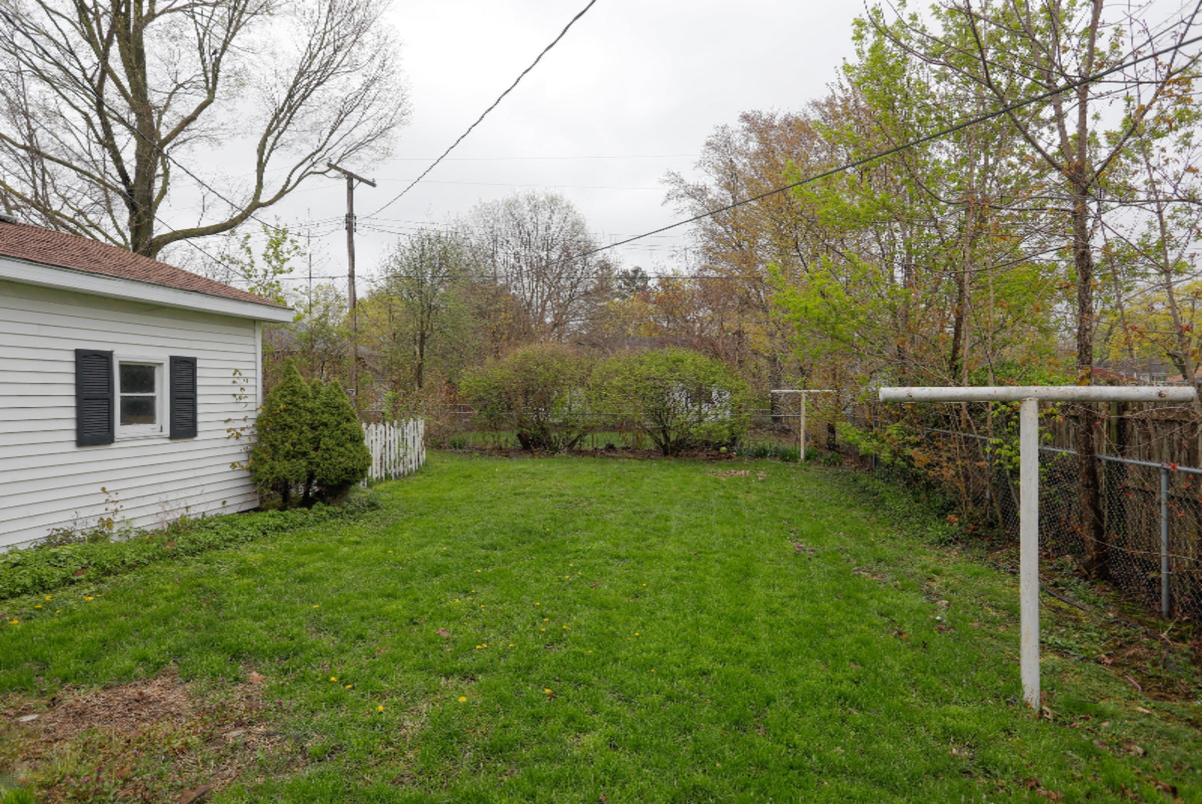 604 Constantine Street Three Rivers, MI 49093 - Photo 21 of 23 604 S Constantine St-121