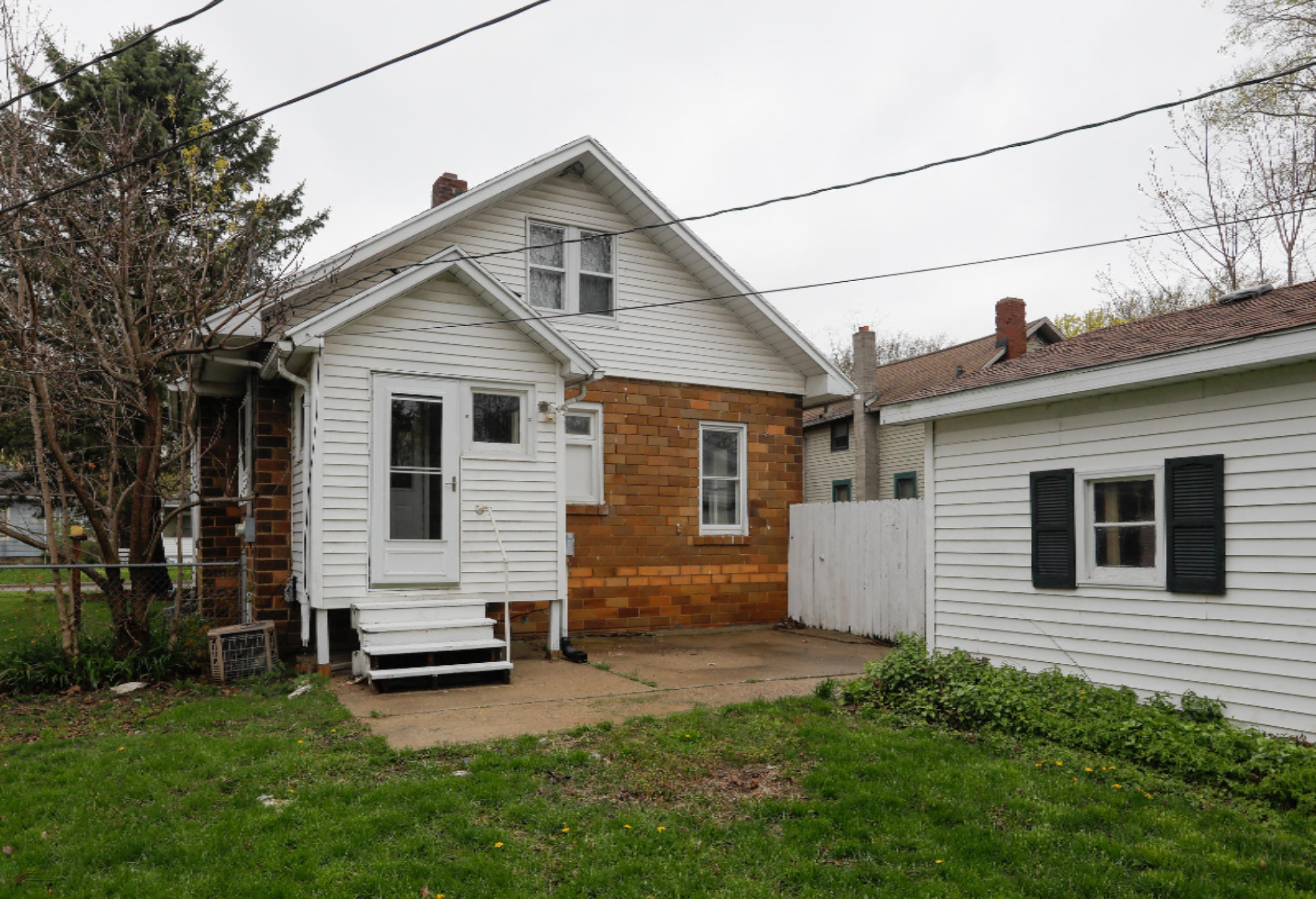 604 Constantine Street Three Rivers, MI 49093 - Photo 22 of 23 604 S Constantine St-122