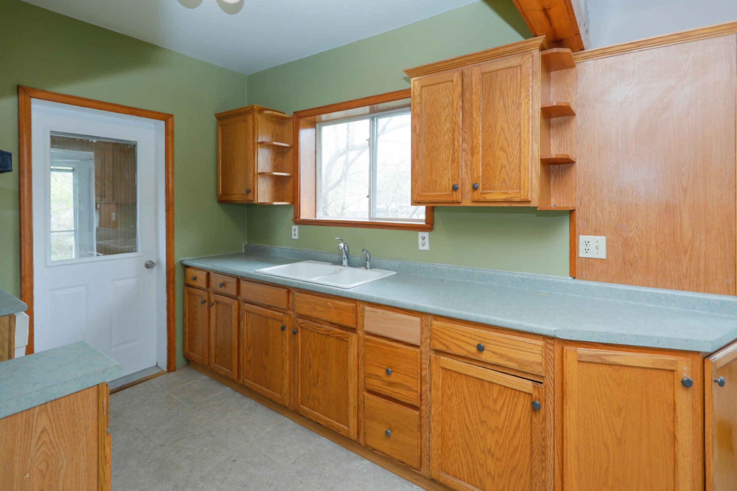 604 Constantine Street Three Rivers, MI 49093 - Photo 7 of 23 604 S Constantine St-108