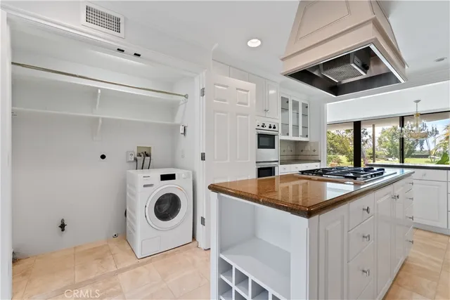 a view of a backyard of a house