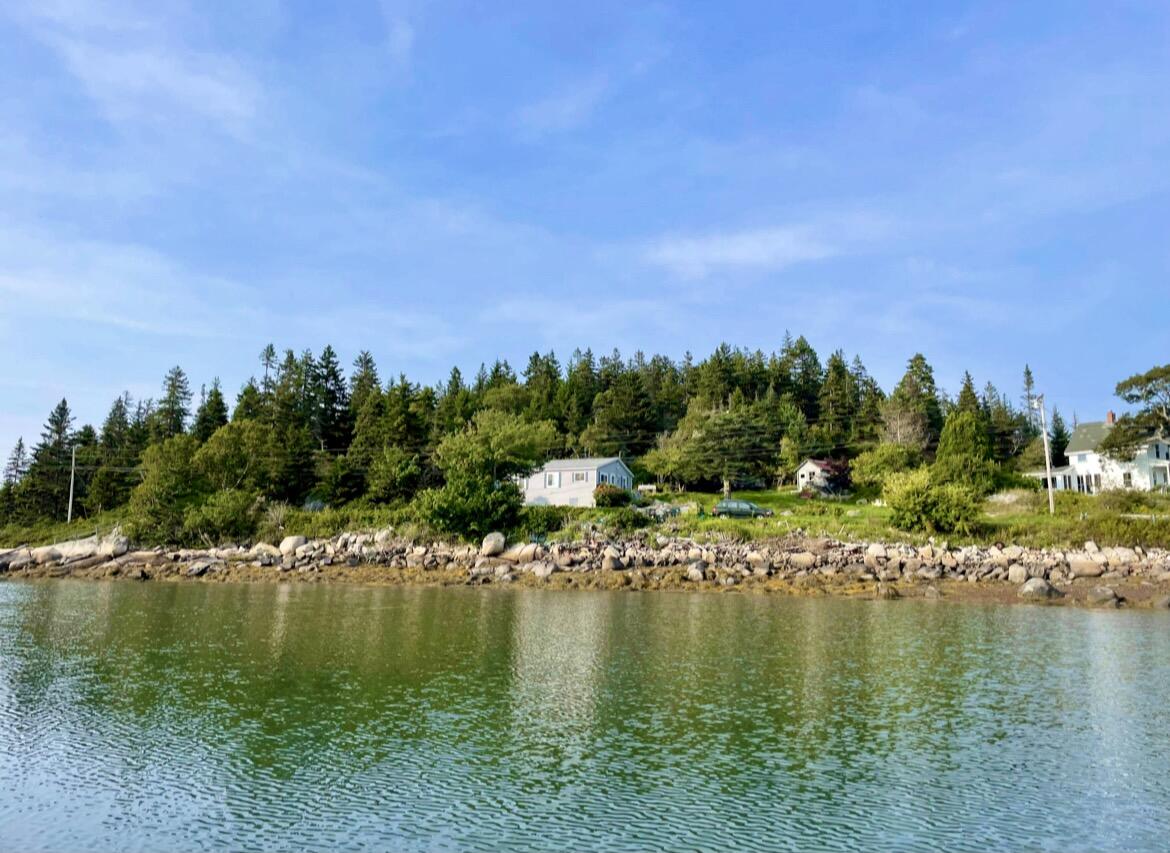 49 Dyers Island Road Vinalhaven, ME 04863 - Photo 5 of 29 IMG_6022