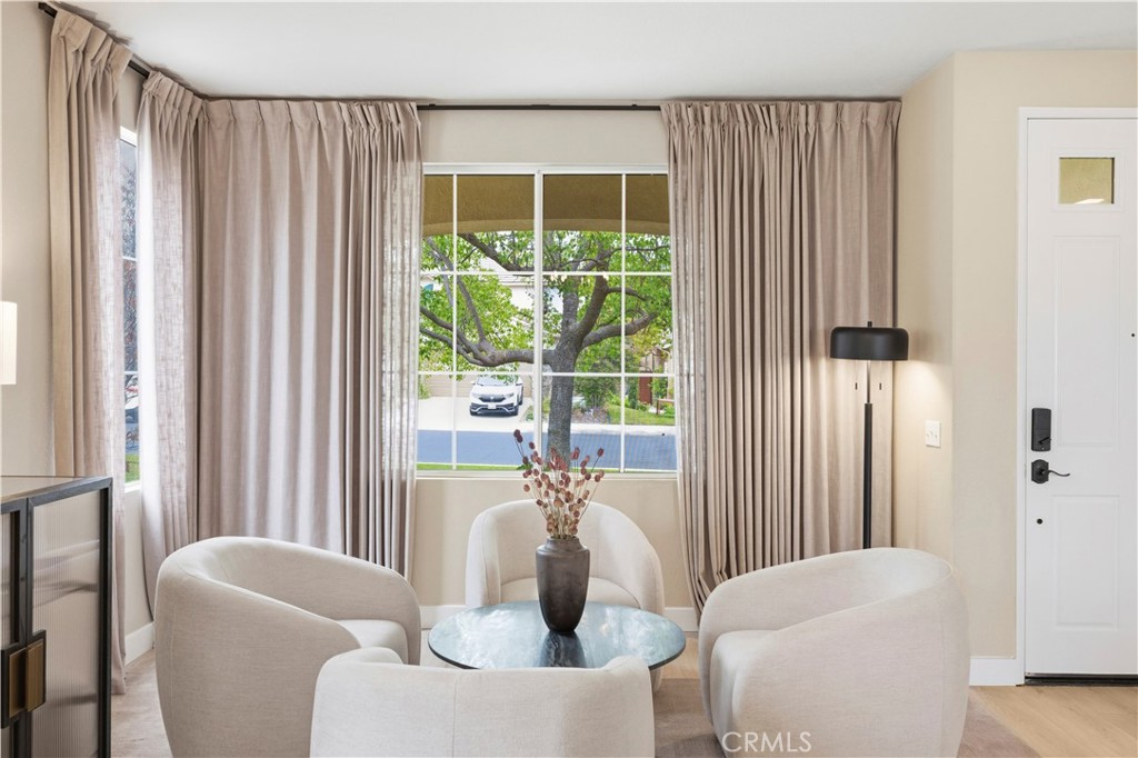 22915 Raintree Lane Saugus, CA 91390 - Photo 8 of 70