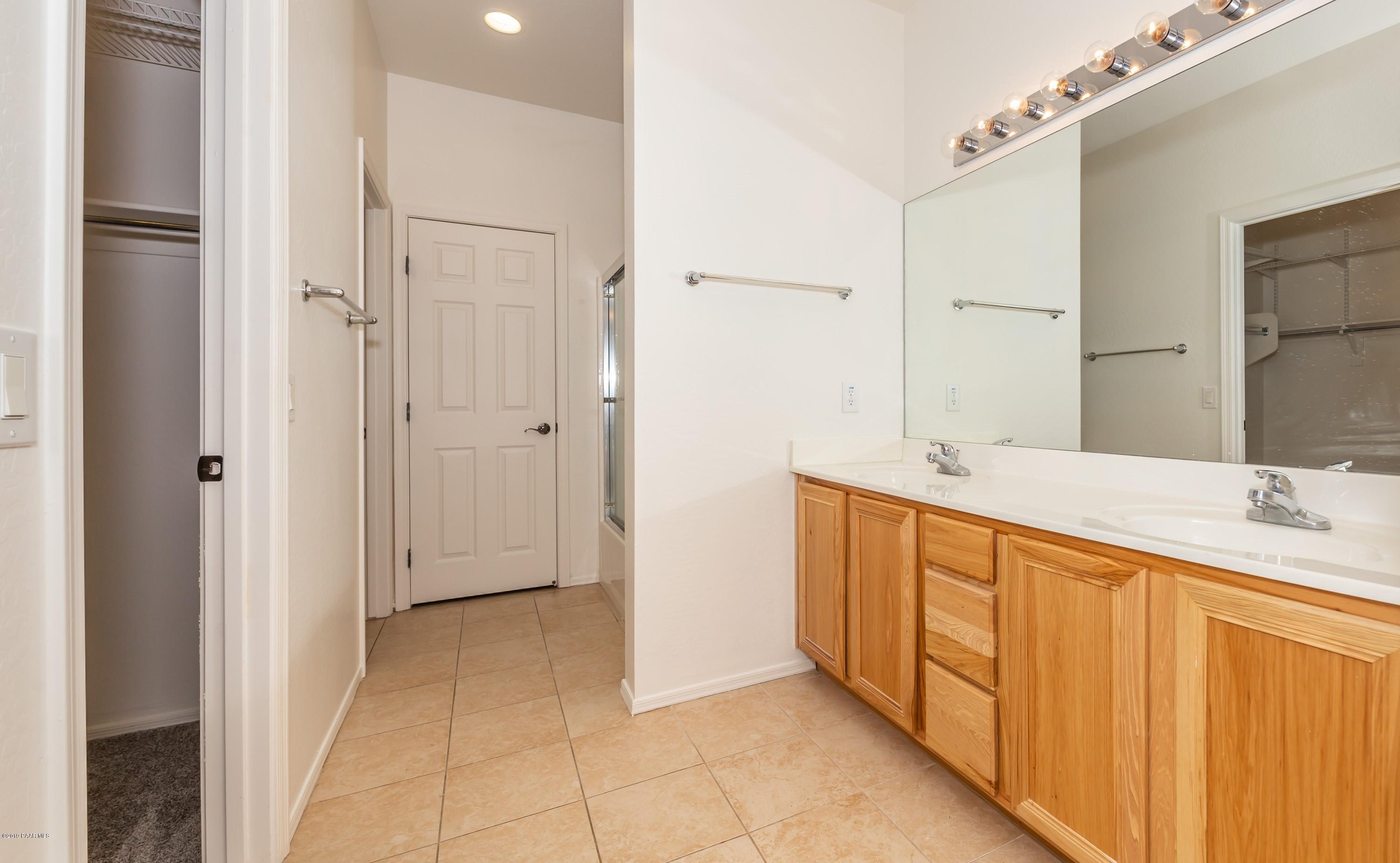12848 East Rico Street Dewey, AZ 86327 - Photo 14 of 37 014_Master Bathroom