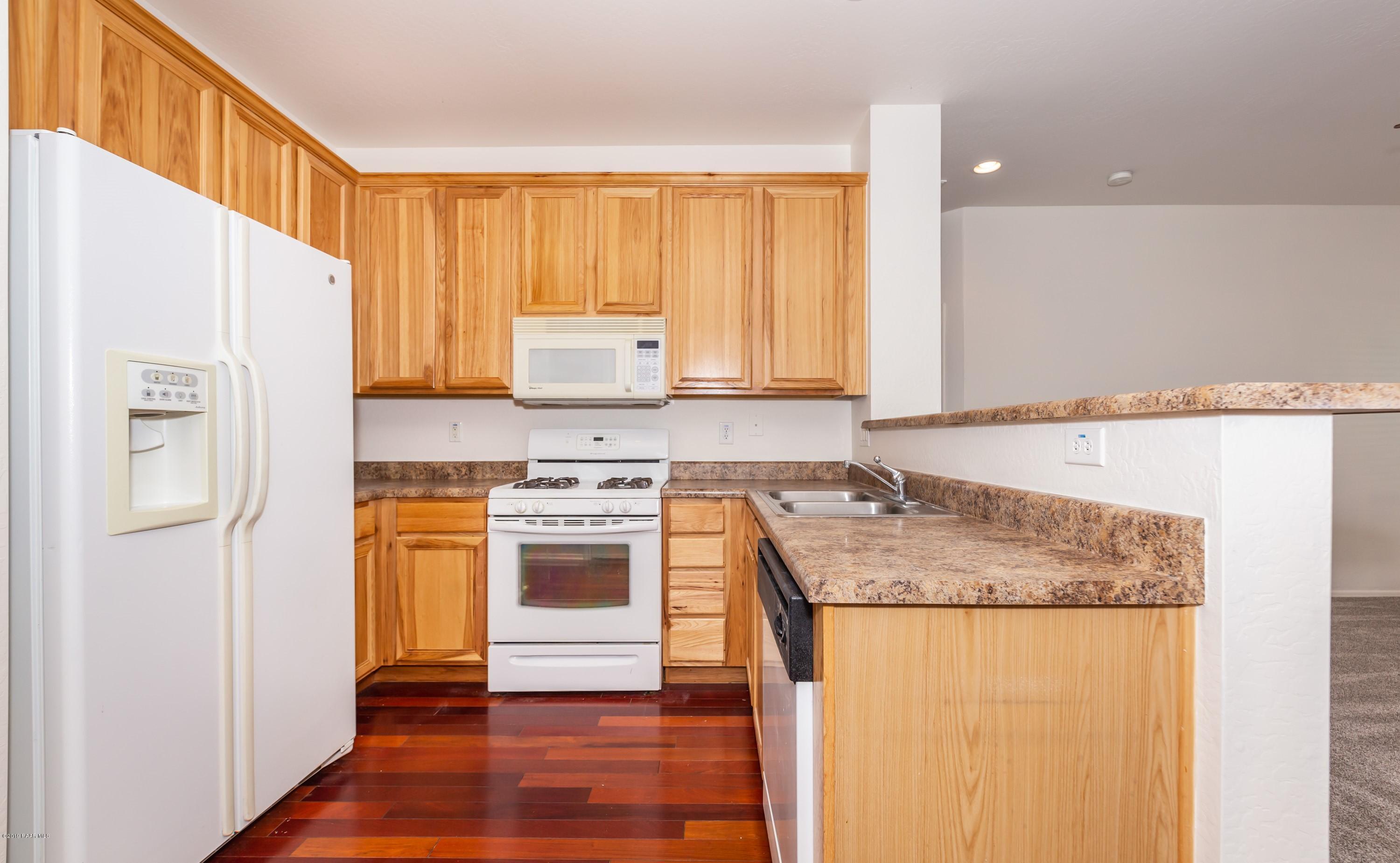 12848 East Rico Street Dewey, AZ 86327 - Photo 8 of 37 008_Kitchen