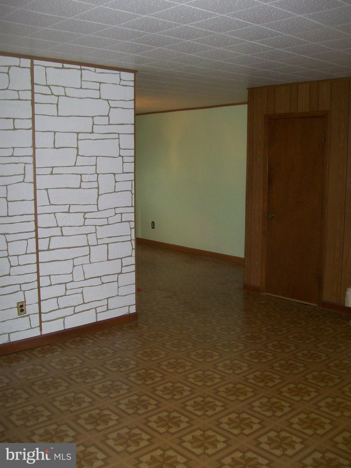 3705 Lambson Road Baltimore, MD 21220 - Photo 14 of 28 Dining Room