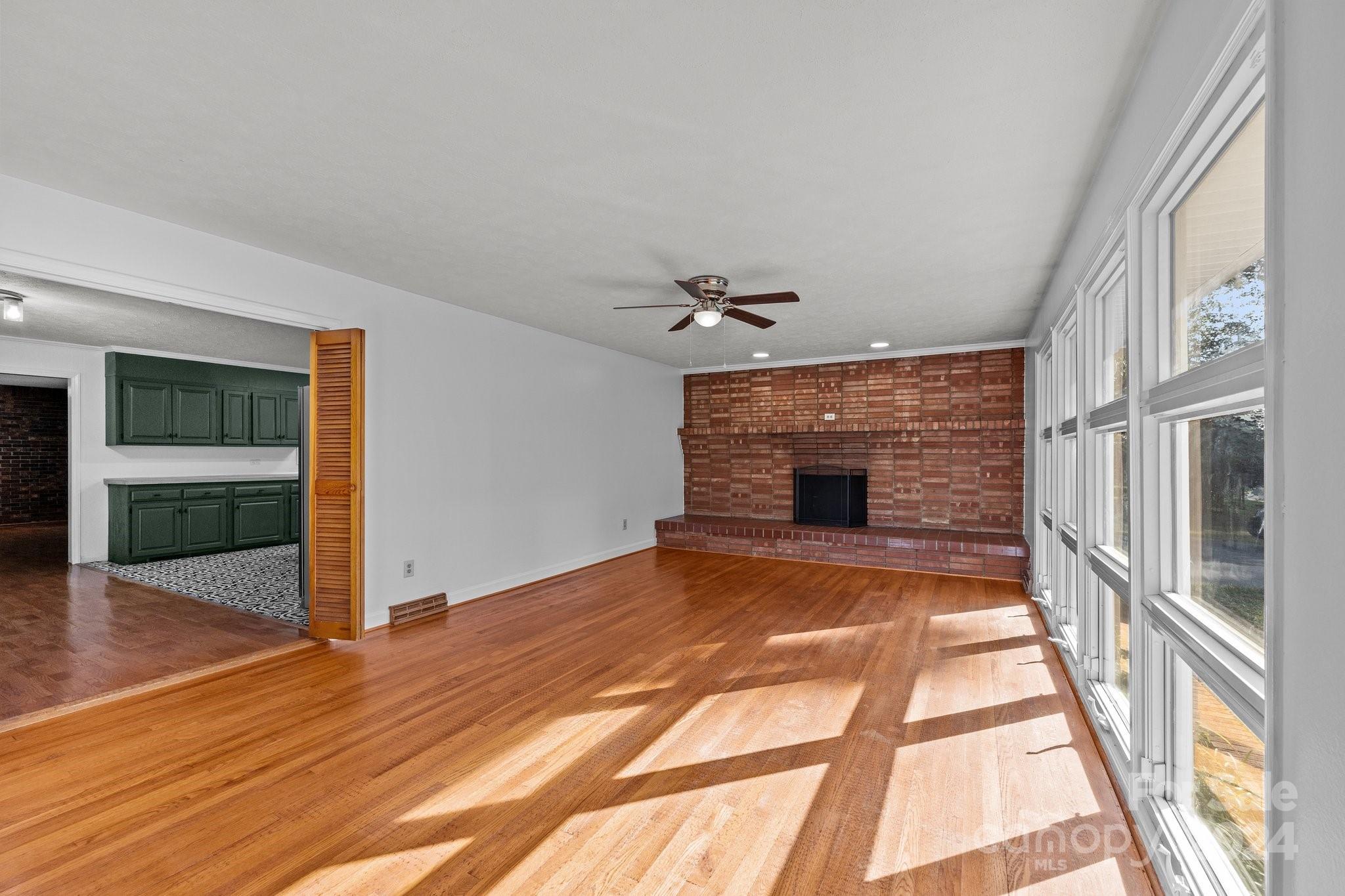 305 Landis Road Marion, NC 28752 - Photo 19 of 32 Gallery Image 19