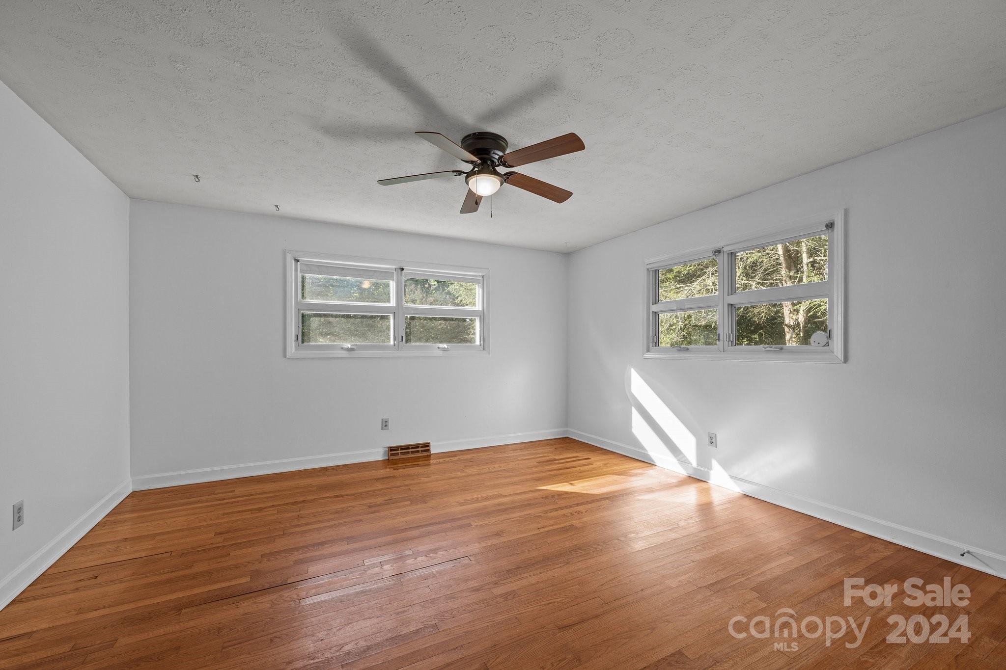 305 Landis Road Marion, NC 28752 - Photo 21 of 32 Gallery Image 21