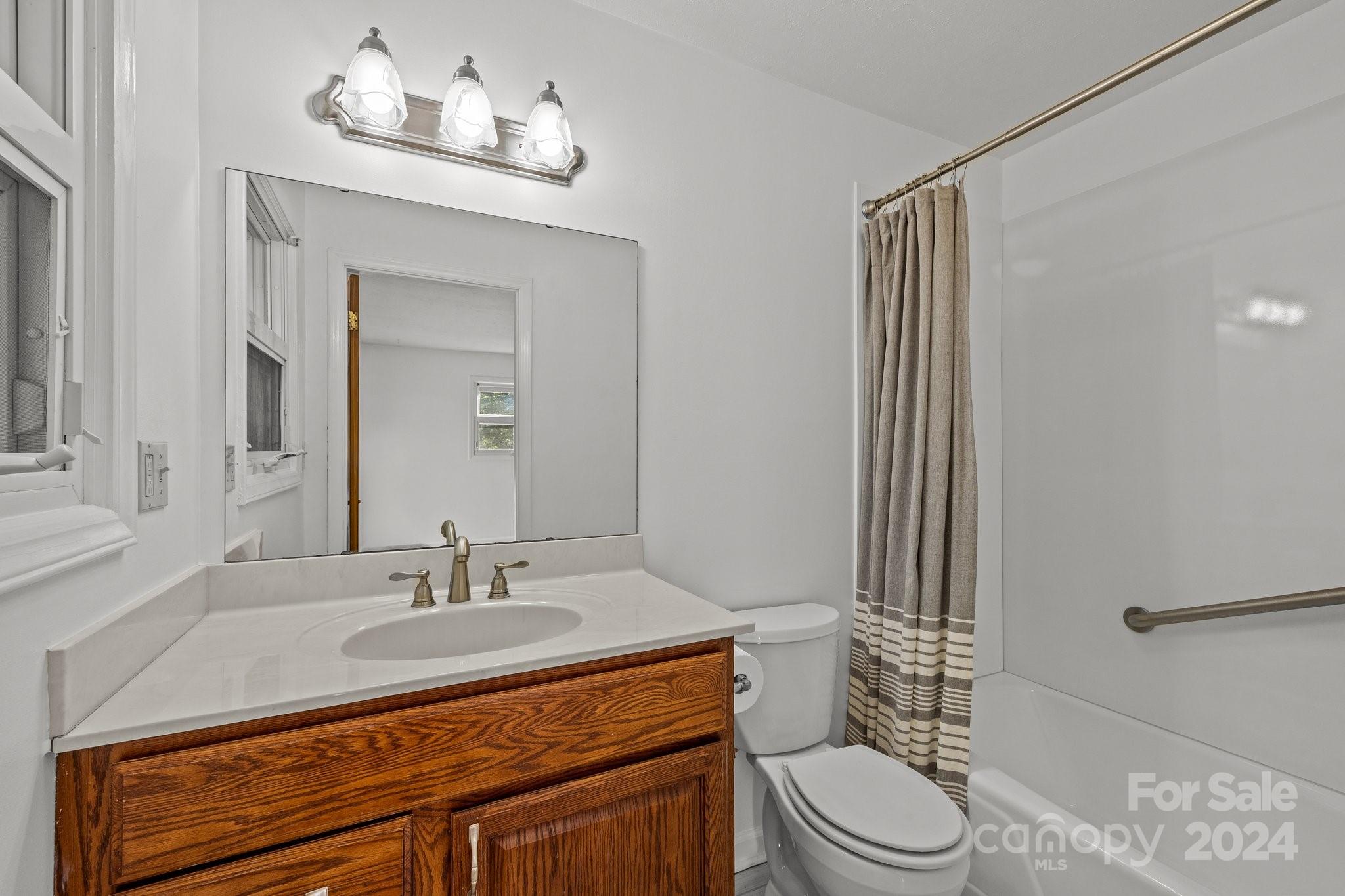 305 Landis Road Marion, NC 28752 - Photo 23 of 32 Gallery Image 23