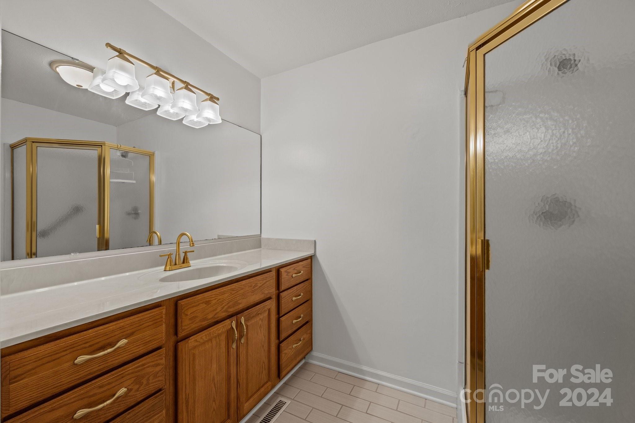 305 Landis Road Marion, NC 28752 - Photo 27 of 32 Gallery Image 27