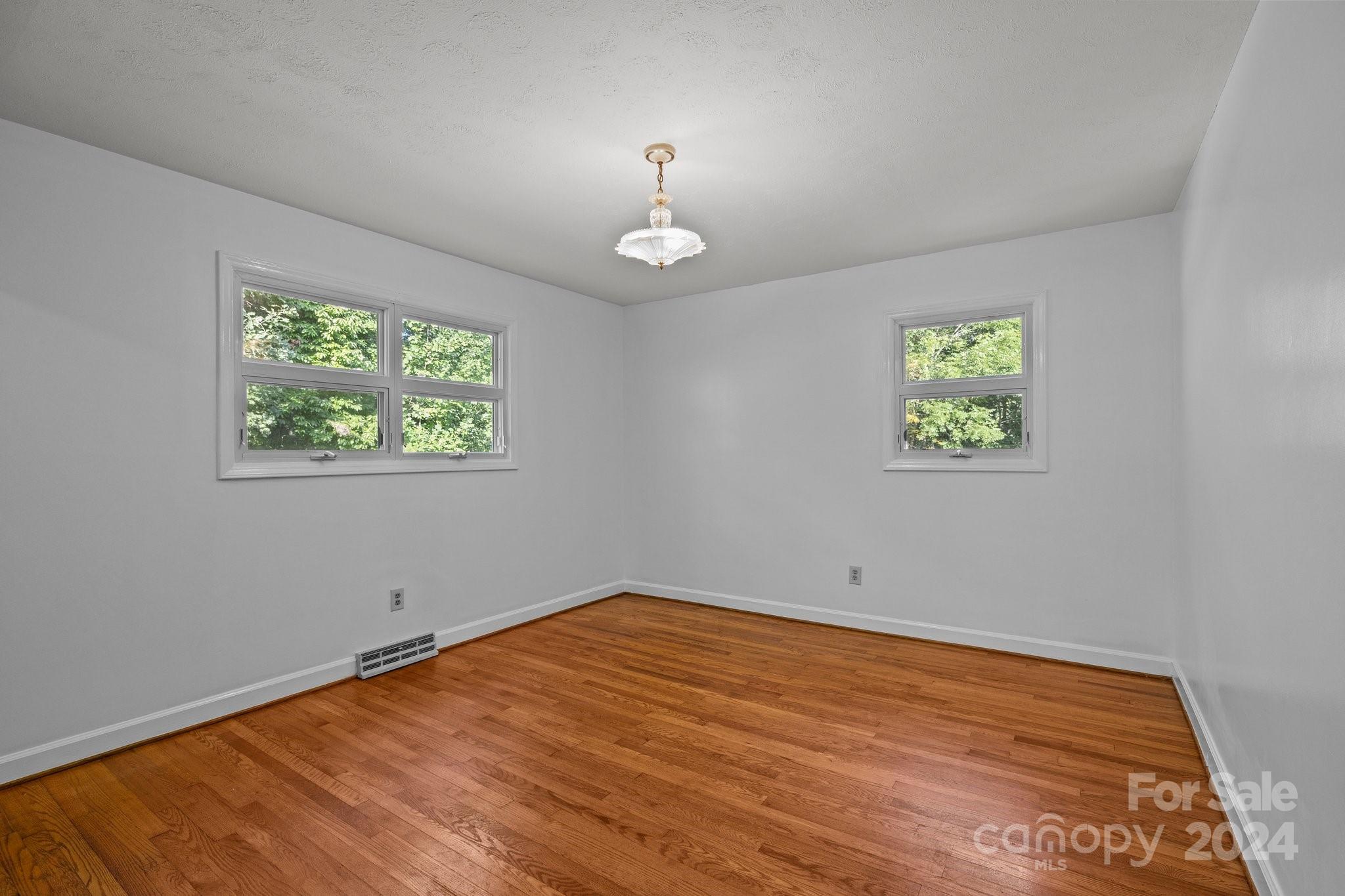 305 Landis Road Marion, NC 28752 - Photo 28 of 32 Gallery Image 28