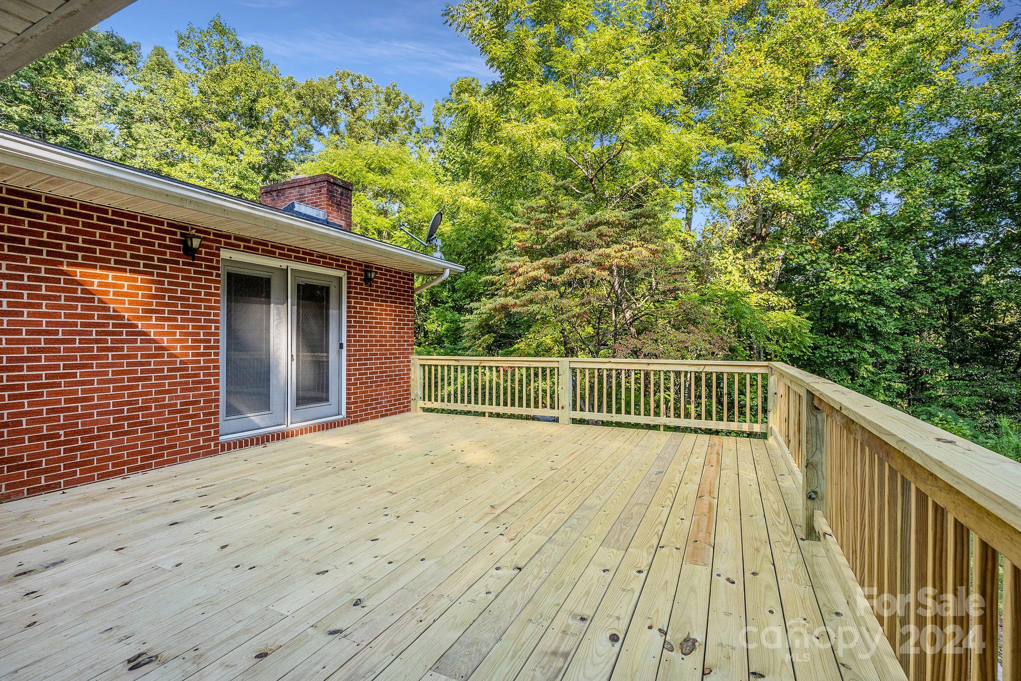305 Landis Road Marion, NC 28752 - Photo 7 of 32 Gallery Image 7