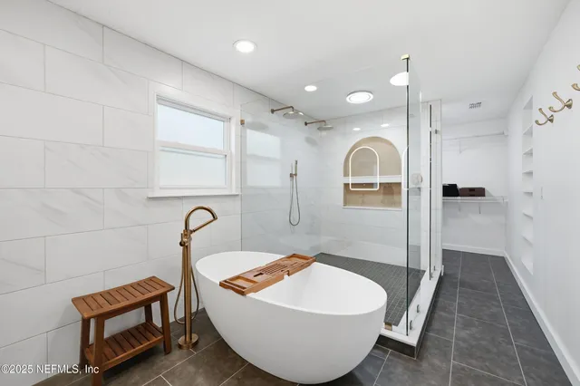 $765,000 | 1642 Leeward Lane, Neptune Beach, FL 32266