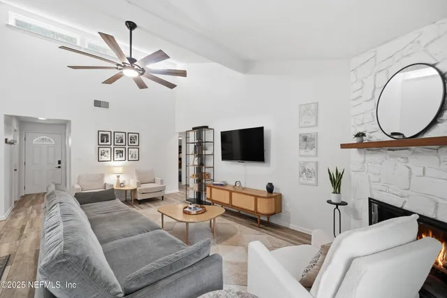 $765,000 | 1642 Leeward Lane, Neptune Beach, FL 32266