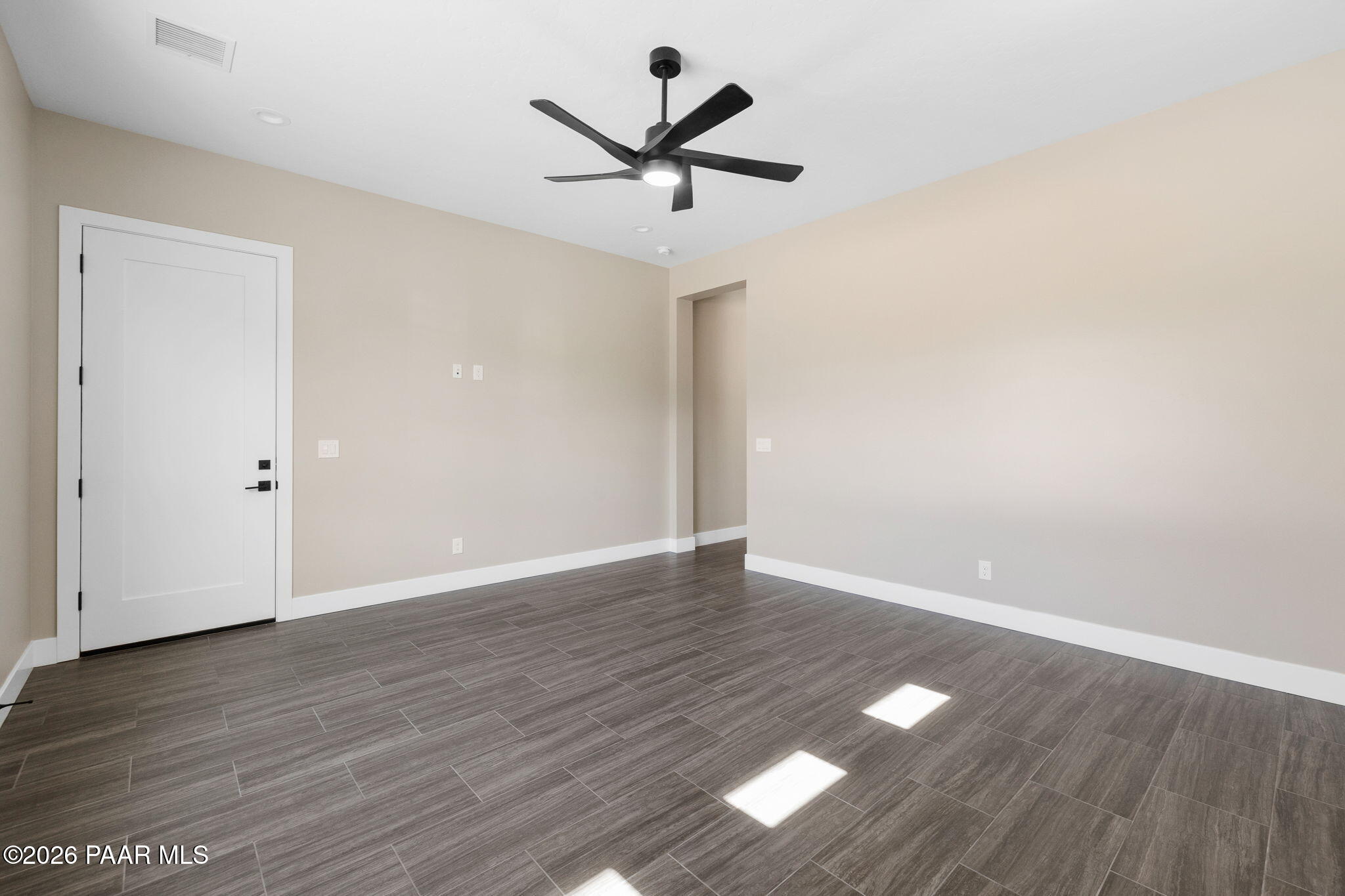9529 North Bridle Ridge Road Prescott, AZ 86305 - Photo 29 of 43 28-Primary Bedroom_2