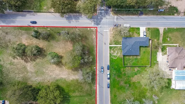 a picture of a yard