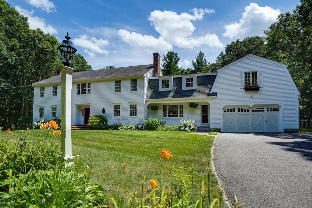 1043 Boston Post Road Sudbury, MA 01776 - Photo 1 of 42 Gallery Image 1