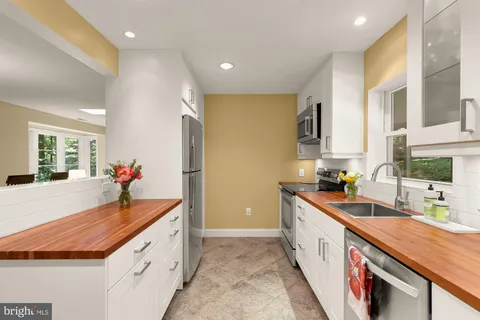$675,000 | 1109 Crowfoot Lane, Silver Spring, MD 20904
