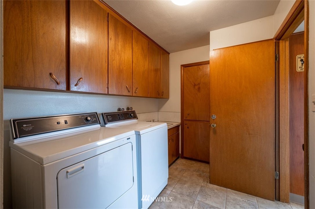 5683 Guide Meridian Bellingham, WA 98226 - Photo 13 of 37