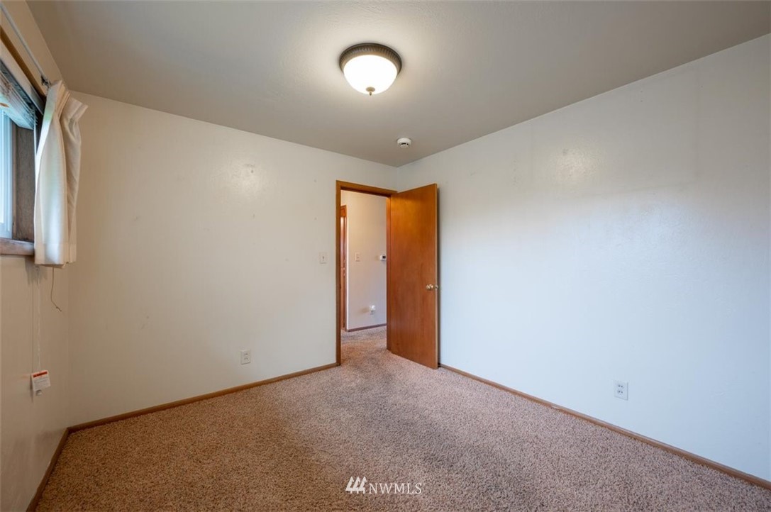 5683 Guide Meridian Bellingham, WA 98226 - Photo 22 of 37
