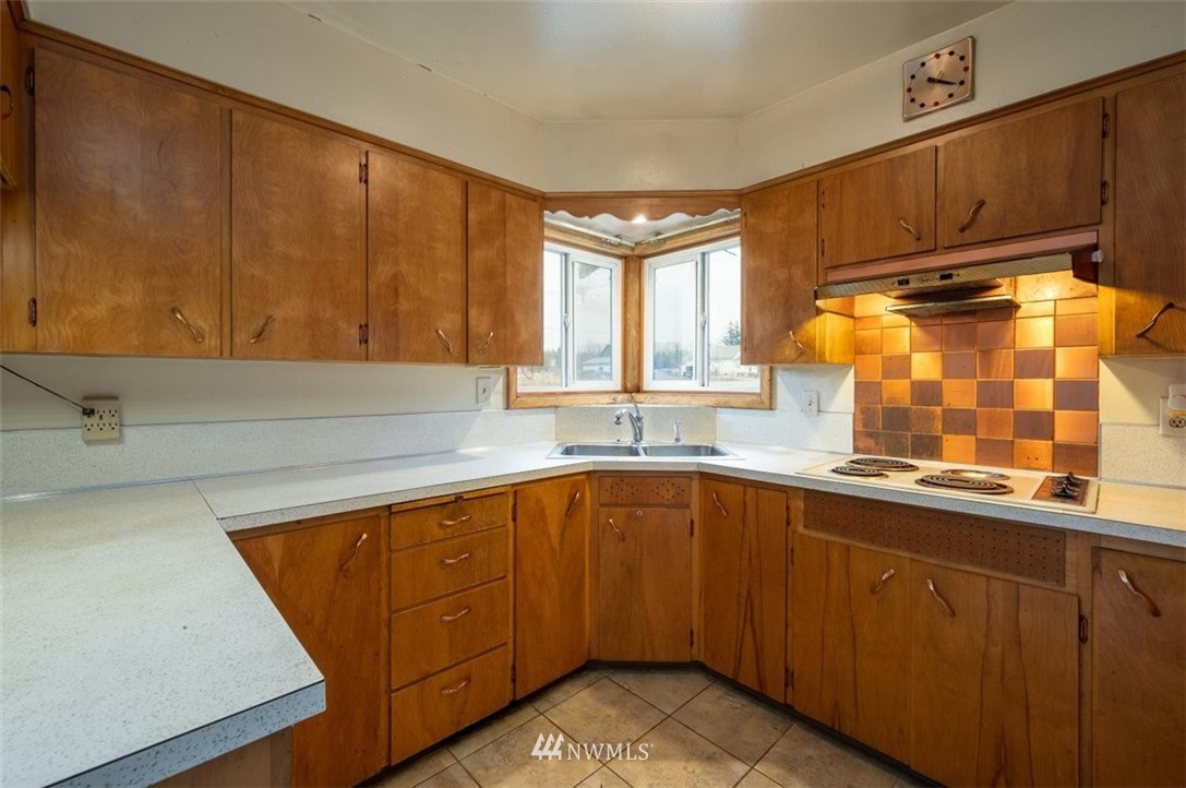 5683 Guide Meridian Bellingham, WA 98226 - Photo 10 of 37