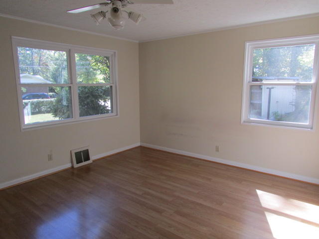 105 California Avenue Oak Ridge, TN 37830 - Photo 8 of 10 IMG_0717