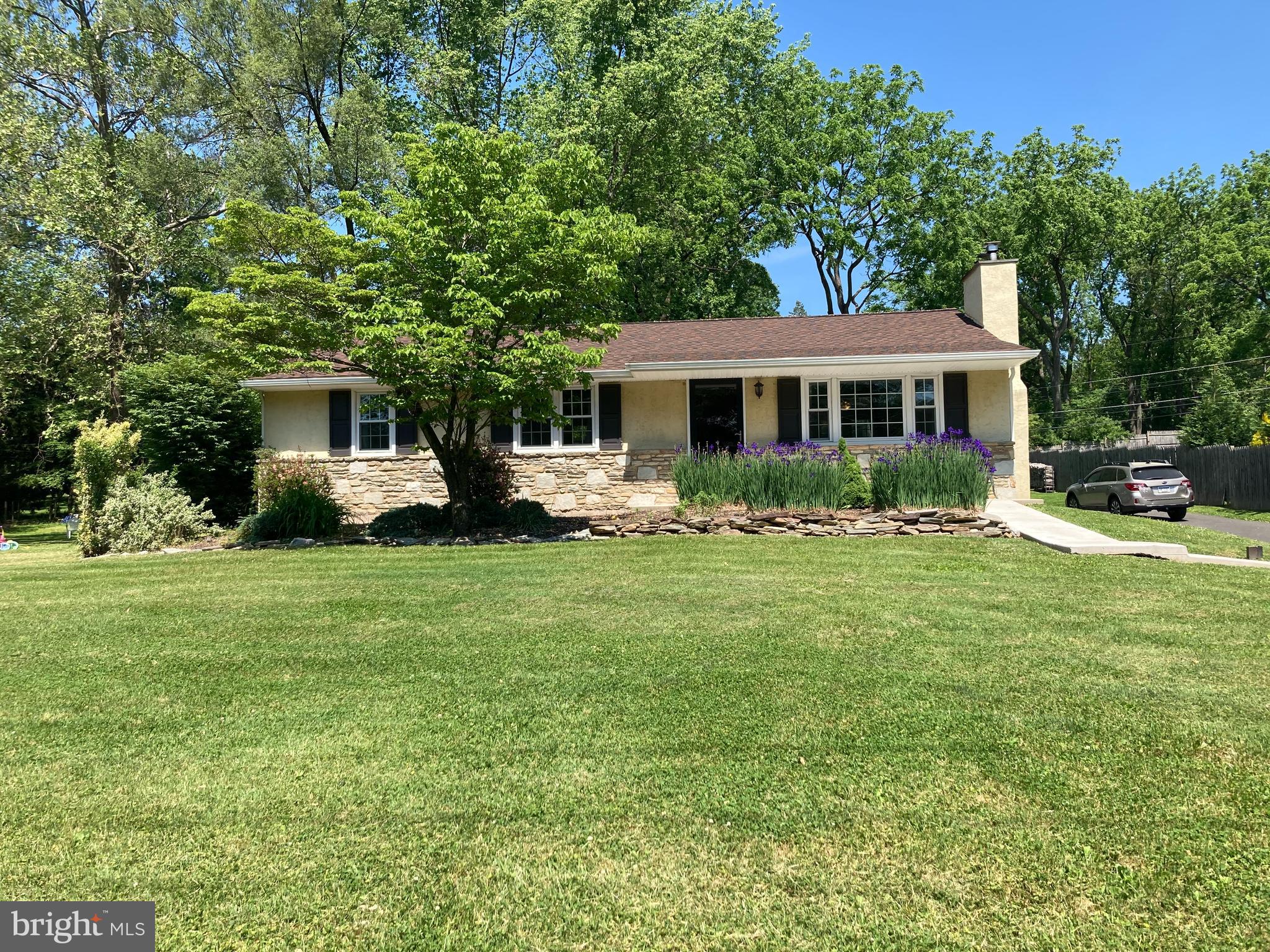 360 Davisville Road Warminster, PA 18974 - Photo 1 of 46 Gallery Image 1