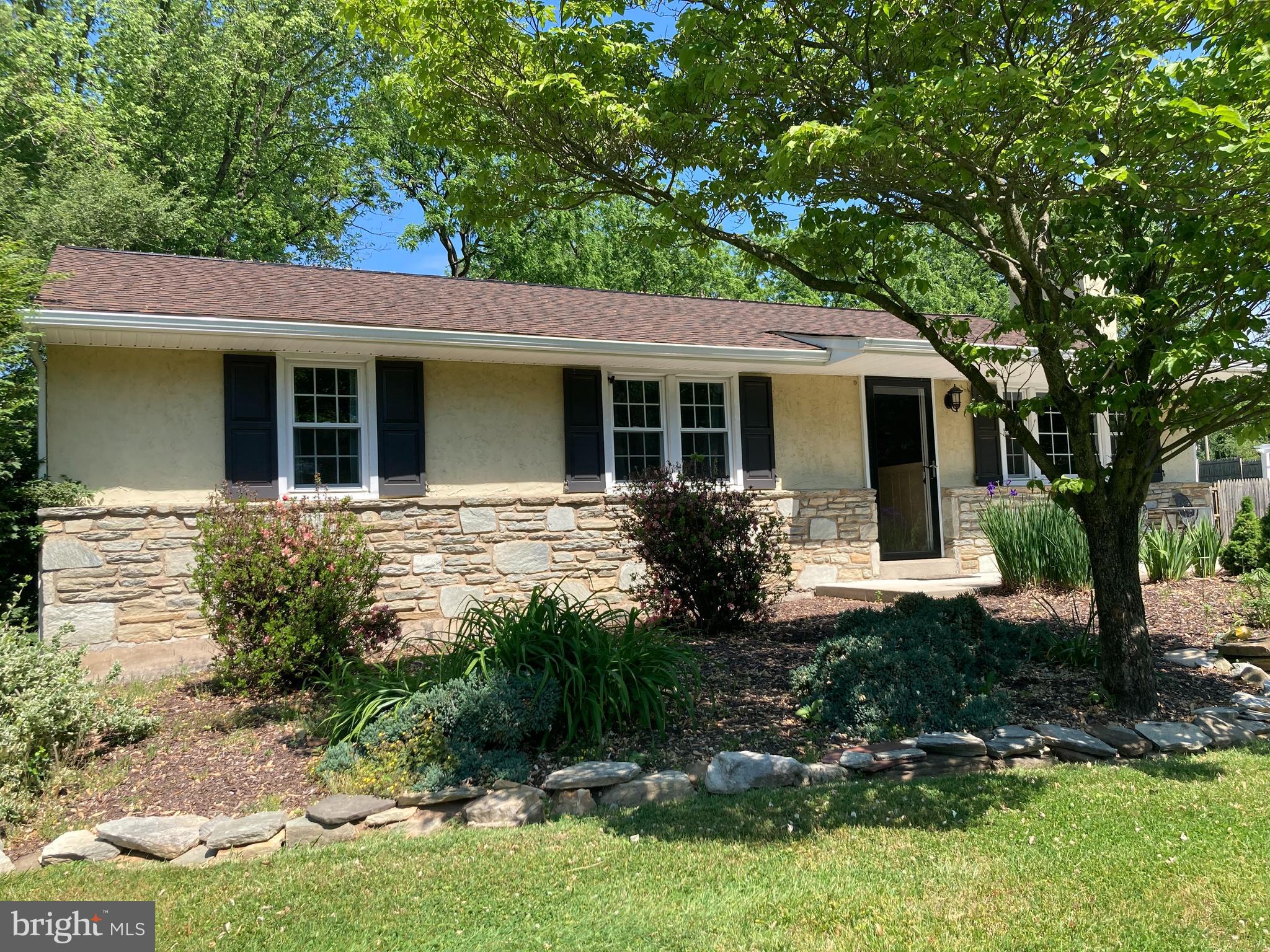 360 Davisville Road Warminster, PA 18974 - Photo 2 of 46 Gallery Image 2