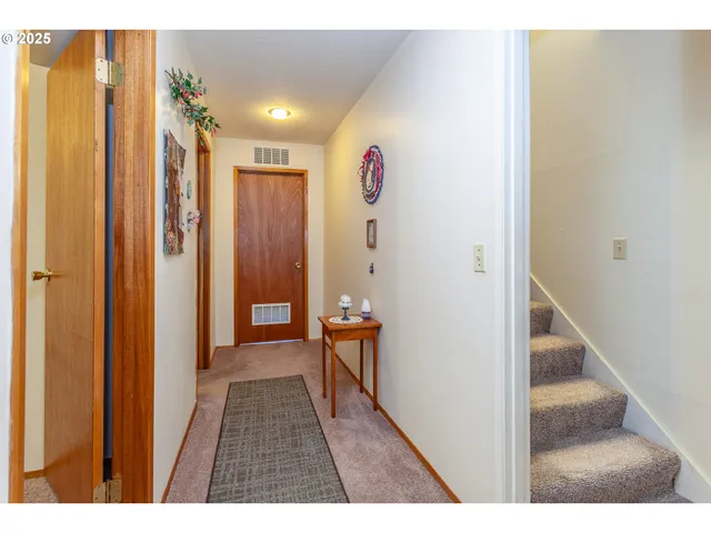 $275,000 | 1387 Northwest Riverview Avenue, Gresham, OR 97030