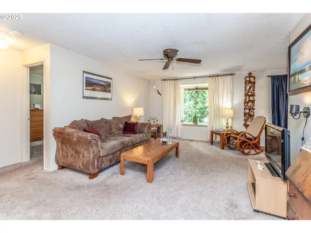 $275,000 | 1387 Northwest Riverview Avenue, Gresham, OR 97030