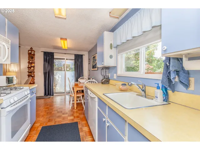 $275,000 | 1387 Northwest Riverview Avenue, Gresham, OR 97030