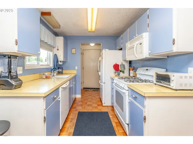 $275,000 | 1387 Northwest Riverview Avenue, Gresham, OR 97030