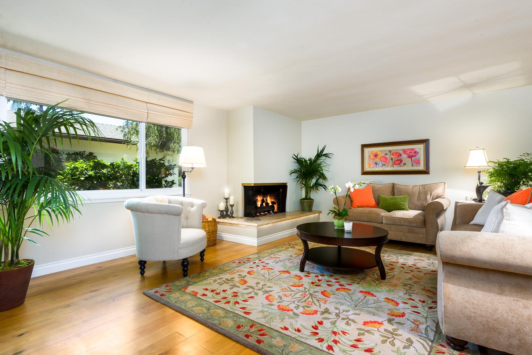 4124 Foothill Road Santa Barbara, CA 93110 - Photo 1 of 11 LivingRoom
