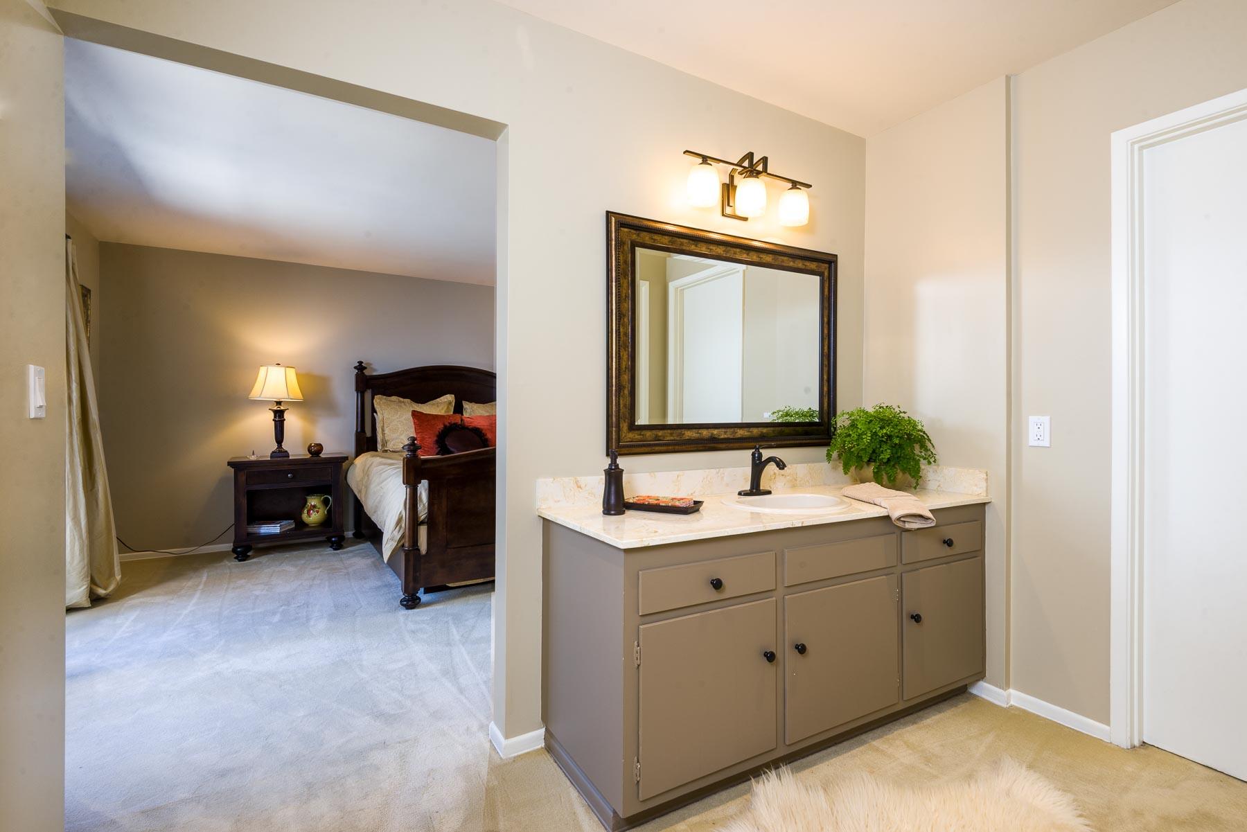 4124 Foothill Road Santa Barbara, CA 93110 - Photo 9 of 11 MasterBathRoom