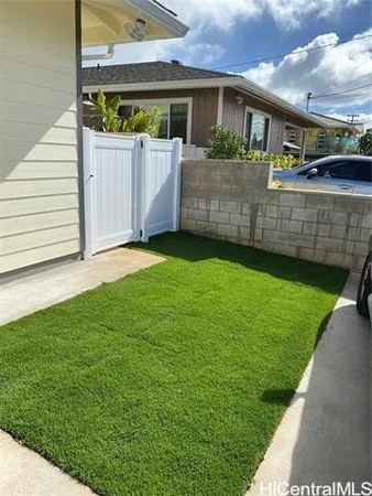 $3,400 | 4186 Kilauea Avenue, Unit DOWNSTAIRS, Honolulu, HI 96816
