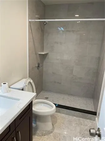 $3,400 | 4186 Kilauea Avenue, Unit DOWNSTAIRS, Honolulu, HI 96816